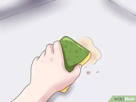 Удаление стойких пятен с ванны Шаг 3