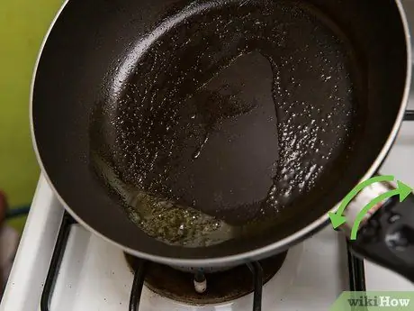 Приготовить сырную яичницу, шаг 3