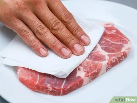 Жарить свиную отбивную Шаг 2