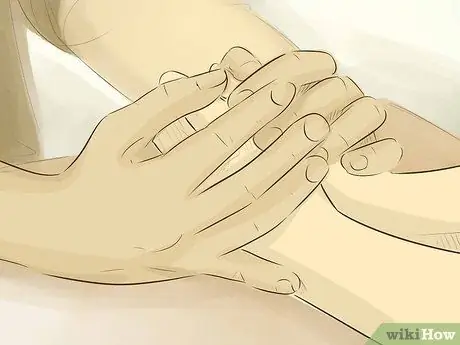 Помогите своей дочери пережить тяжелый разрыв, шаг 7