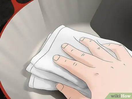 Храните чугунную посуду Шаг 7