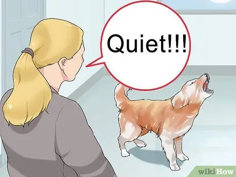 Не позволяйте новой собаке лаять на ваших соседей Шаг 2