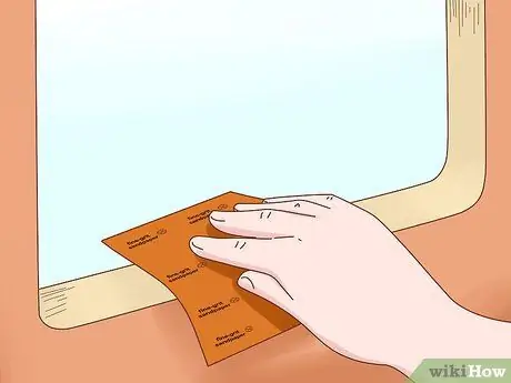 Установите откидную крышку для кошек Шаг 7