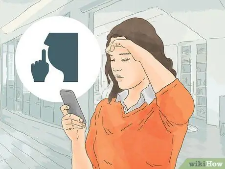 Избегайте мальчика, который знает, что он вам нравится Шаг 4