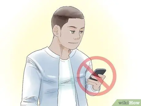 Избегайте влюбленной девушки Шаг 5