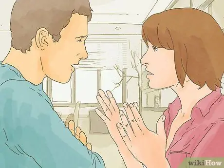 Разберитесь с парнем, который думает, что он вам нравится. Шаг 1