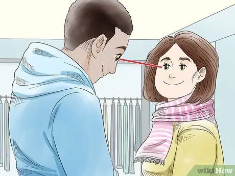 Целоваться с парнем Шаг 2