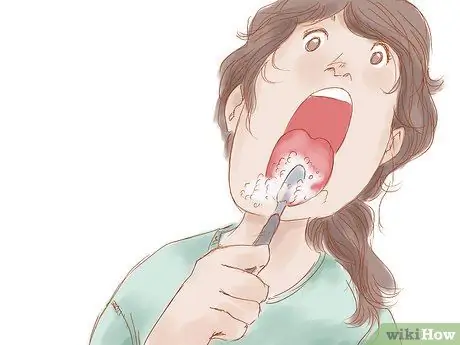 Заставьте парня поцеловать вас Шаг 1