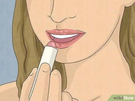 Поцелуй своего парня в школе, шаг 1