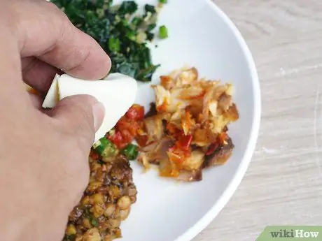 Ешьте эфиопскую кухню Шаг 15