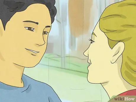 Скажите кому-нибудь, что у вас есть чувства к ним Шаг 13