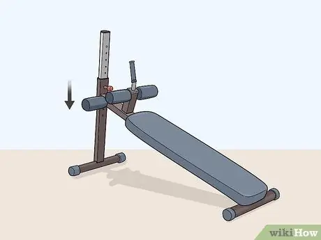 Используйте скамью для пресса, шаг 2
