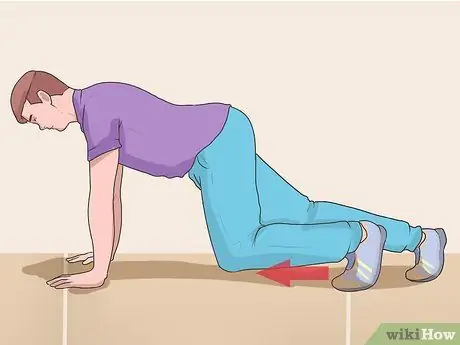 Сделайте отжимание с помощью пайк-ап, шаг 10