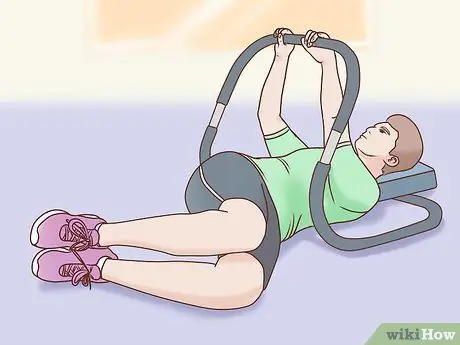 Используйте качельку для пресса, шаг 9