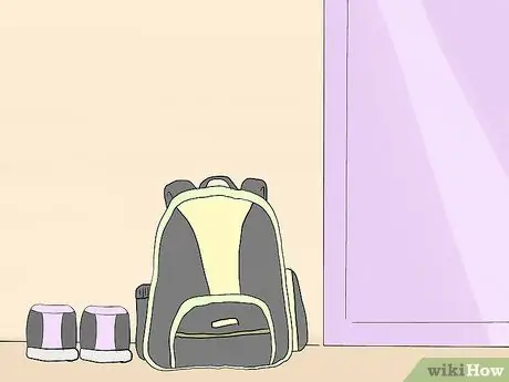 Собирайте сумку для спортзала или оздоровительного клуба Шаг 4