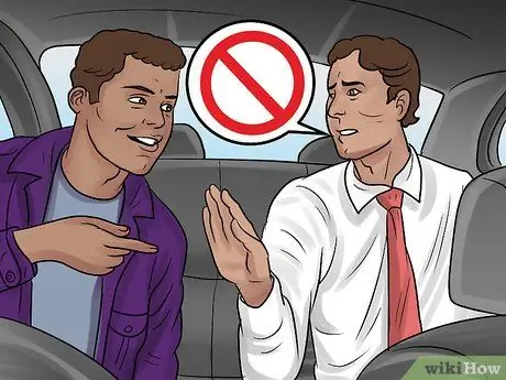 Будьте в безопасности, путешествуя на такси Шаг 6