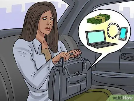 Будьте в безопасности, путешествуя на такси Шаг 8