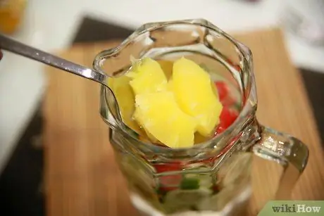 Приготовить воду из огурца Шаг 9