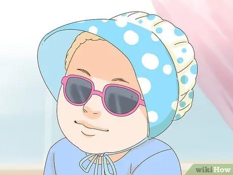 Одеваем новорожденного летом, шаг 5