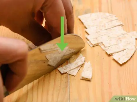 Приготовить суп из куриной тортильи, шаг 2