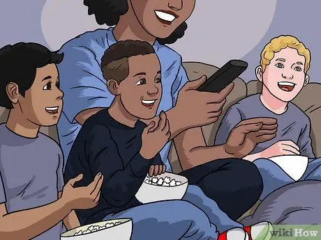 Проведите вечеринку с ночевкой (для мальчиков) Шаг 14