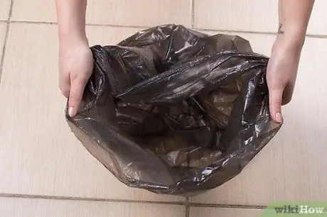 Упакуйте спальный мешок Шаг 6