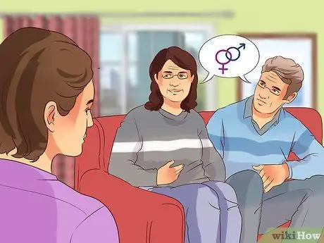 Убедите родителей позволить вам завести парня Шаг 6