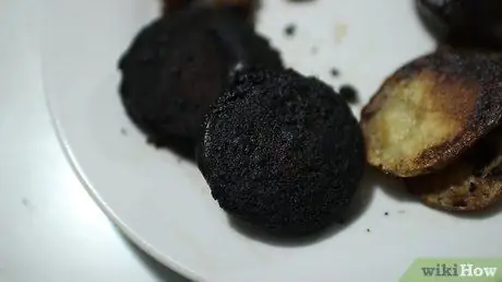 Приготовьте традиционный полный английский завтрак Шаг 8