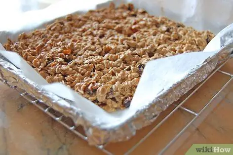 Приготовьте овсяные батончики для завтрака Шаг 8