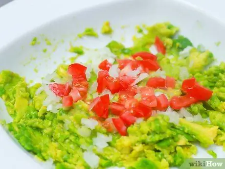 Приготовить соус из авокадо, шаг 4