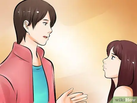 Скажите кому-нибудь, чтобы он перестал с вами флиртовать. Шаг 10