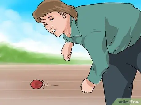 Подать заявку на аутсвингера в крикете. Шаг 16