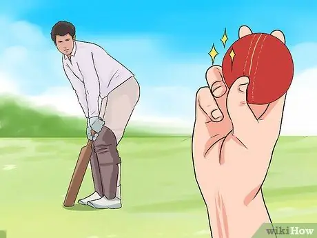 Подавить мяч переигравшему в крикете Шаг 6