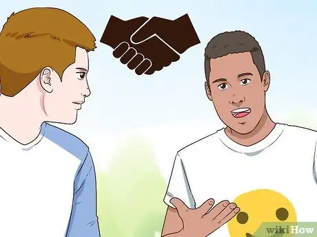 Поговорите с другом, который сплетничает Шаг 3