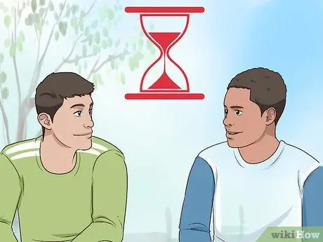 Поговорите с другом, который сплетничает Шаг 7