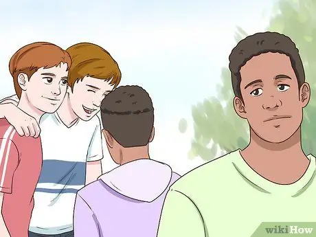 Поговорите с другом, который сплетничает Шаг 9