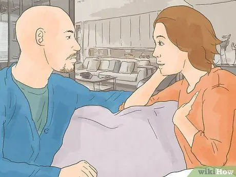 Признайтесь, что вы влюблены в кого-то, когда действительно стесняетесь Шаг 12