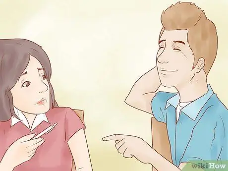 Поговорите с девушкой в классе, шаг 1