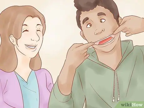 Поговорите с девушкой в классе, шаг 3