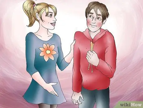 Узнай, нравишься ли ты застенчивому парню Шаг 9