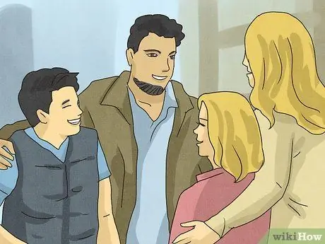 Заставьте родителей разрешить вам встречаться с кем-нибудь Шаг 13