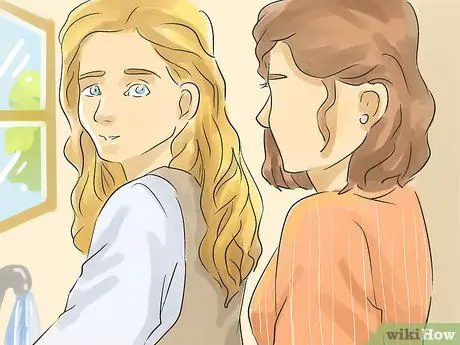 Заставь свою старшую сестру быть к тебе милой Шаг 13