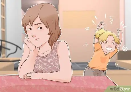 Не позволяйте своей младшей сестре раздражать вас Шаг 5