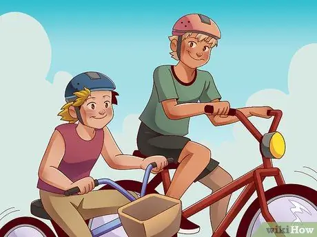 Справиться с ревнивым братом или сестрой Шаг 9