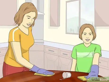 Уход за младшими братьями и сестрами Шаг 11