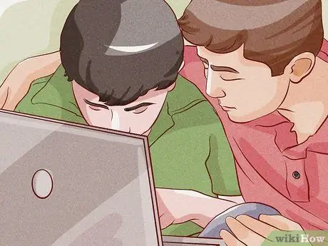 Улучшите отношения с младшим братом Шаг 16