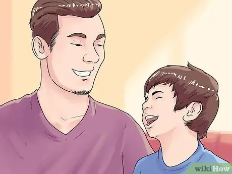 Успокойте расстроенного или рассерженного ребенка Шаг 8