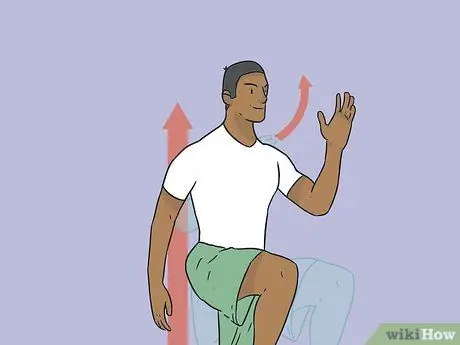 Сделайте высокие колени, шаг 4