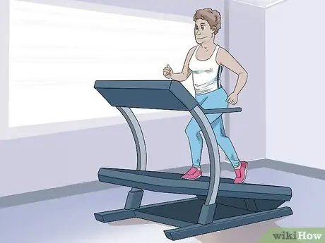 Бегать в помещении и в ограниченном пространстве Шаг 4