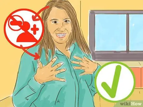 Справляйтесь, когда друзья относятся к вам по-другому после смерти вашего супруга Шаг 10